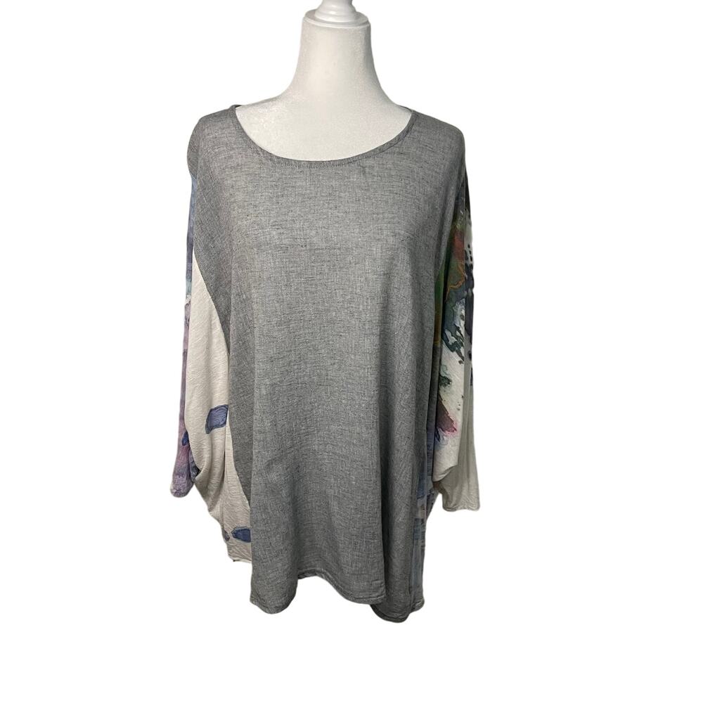 Women's Oversized tunic with tie dye sleeves and round neckline